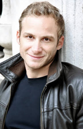 Victor Pontecorvo as 