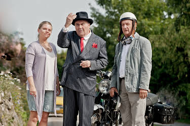 16:00: Dora Heldt: Kein Wort zu Papa | 3SAT | 8/1 2026