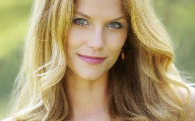 Ellen Hollman