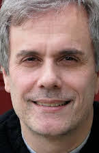 Allison Burnett som Director