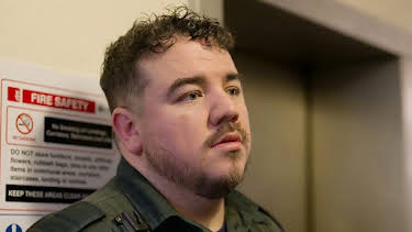 10:00 PM: Ambulance (S15) | BBC One Oxfordshire | 11/25 2025