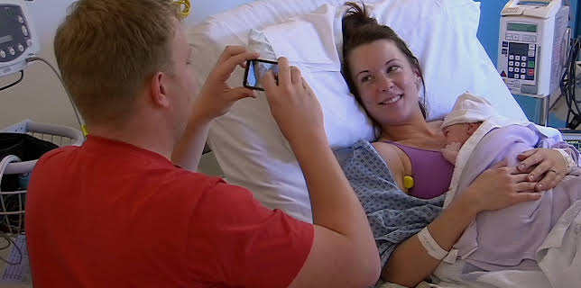 12:00 AM: One Born Every Minute (S6 E8) (S6) | W | 11/18 2025