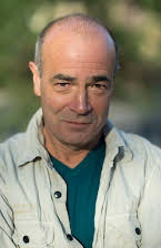 Bruce MacVittie como 