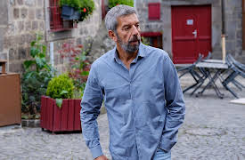 The Doc and the Vet (English Subtitles): The Devil's Lake (English Subtitles)