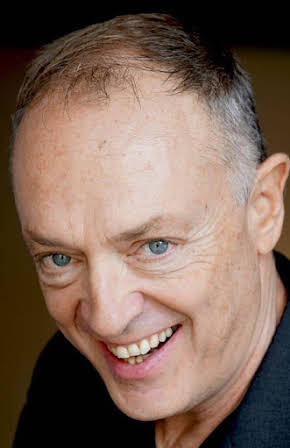Stefano Molinari as 