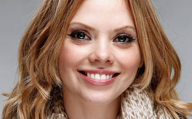 Dreama Walker