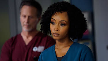17:45: Chicago Med (S6 E8) (S6) | Viasat Series | 10/14 2026