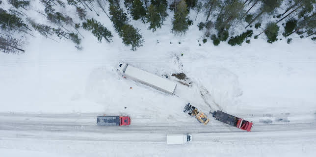 07:00: Frusna vägar (S14 E3) (S14) | TV3 | 12/22 2025