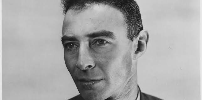 21:15: Oppenheimer und die Bombe | ZDFinfo | 12/1 2025