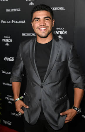 Victor Ortiz as 