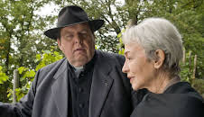 Pfarrer Braun: Im Namen von Rose