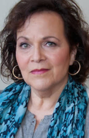 Susan Varon as Woman Passerby
