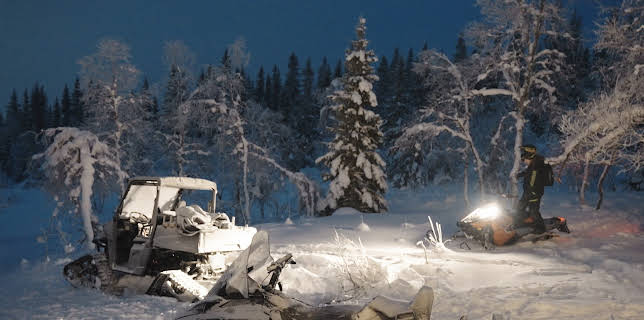 09:30: Frusna vägar (S13 E1) (S13) | TV3 | 12/7 2025