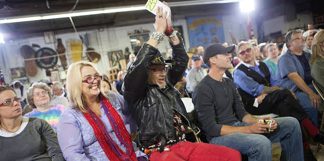 06:00: Baggage Battles (S4 E1) (S4) | Discovery Channel | 2/15 2026