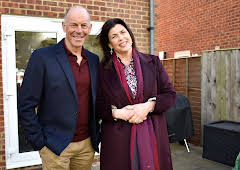 Kirstie and Phil's Love It or...