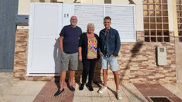 2:20 PM: A Place in the Sun | Channel 4 | 1/10 2026