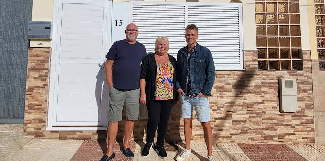 1:20 PM: A Place in the Sun | Channel 4 | 1/10 2026