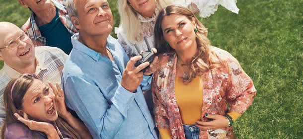 "Solsidan" tillbaka på TV4 och snart blir det ännu mer av den populära serien