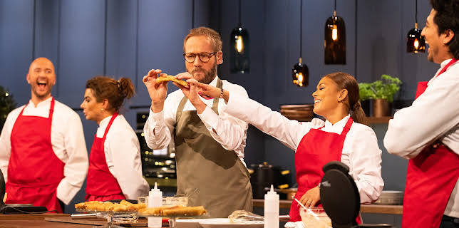 18:00: Jul med Camp kulinaris (S1 E4) (S1) | TV3 | 12/18 2025