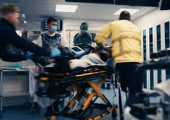 Med livet i hendene: Skoten i ryggen