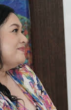 Marnie Lapus as 