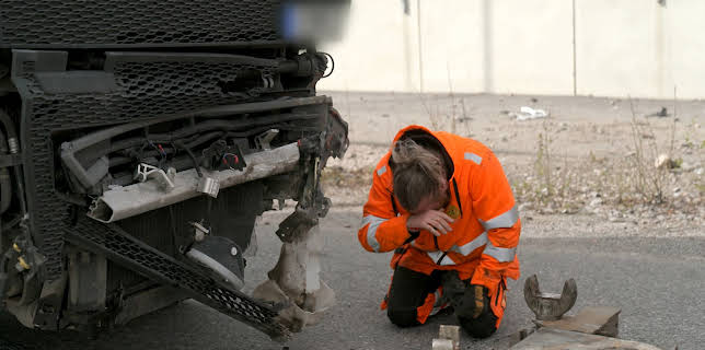 12:50: Vägens hjältar (S14 E12) (S14) | Kanal 5 | 1/26 2026