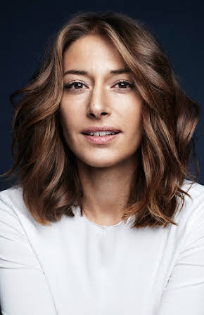 Pia Tjelta as 