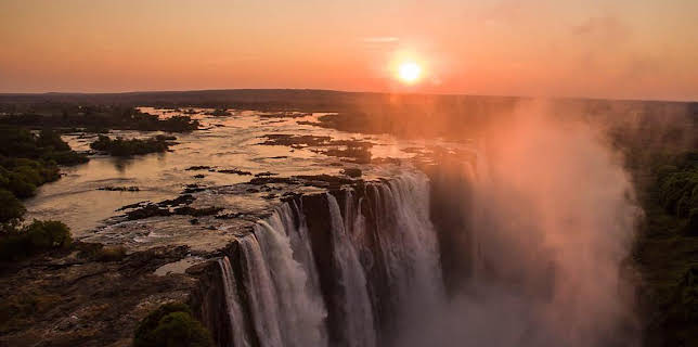 8:00 PM: Earth's Great Rivers II (S1) | BBC Two | 1/8 2026