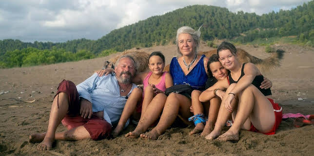 11:25: Re: Eine Pflegefamilie wandert aus | Arte | 3/5 2026