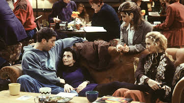 19:30: Vänner (S1 E8) (S1) | TV3 | 5/5 2026