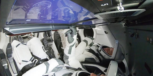 16:02: Space Launch: Splashdown | Discovery Science | 12/14 2025