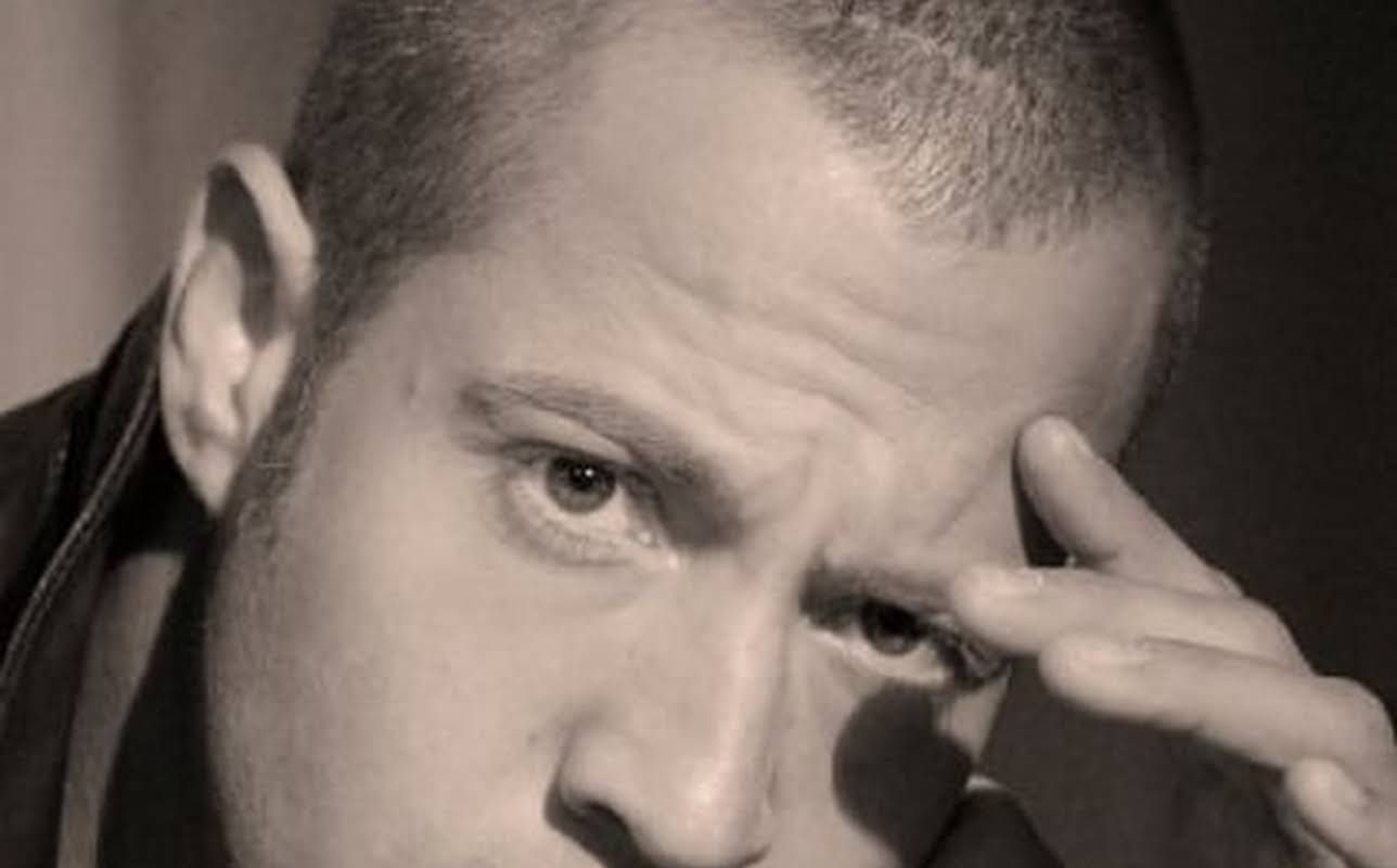 Aaron Saxton