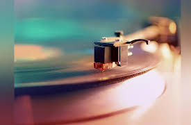 England, the 1960s, and the Triumph of the Beatles: The Summer of Sgt. Pepper’s