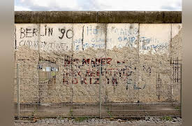 Turning Points in Modern History: 1989-The Fall of the Berlin Wall