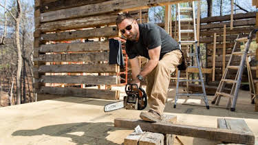 8:00 AM: Barnwood Builders (S5) | Discovery Channel | 7/23 2026