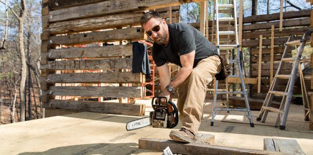 9:00 PM: Barnwood Builders (S5) | Discovery Channel | 3/15 2026