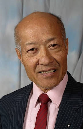 Aki Aleong as Sung Li