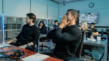 3:00 PM: Scam Interceptors (S5) | BBC One Scotland | 11/18 2025