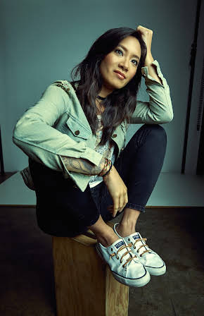 Chantal Thuy as 