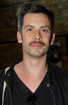 Néstor Cantillana as 