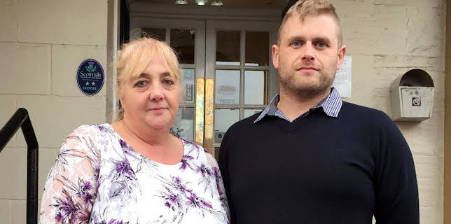 9:55 AM: Four in a Bed | More 4 | 2/14 2026