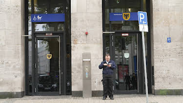 22:55: Von Ankunft bis Abschiebung - Inside Ausländerbehörde | Tagesschau 24 | 4/11 2026