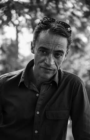 Roberto Sosa as 