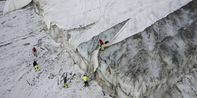 19:00: alpha-demokratie weltweit | ARD Alpha | 11/23 2025