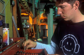 Wheeler Dealers, Season 1: Saab 900 - Part 2