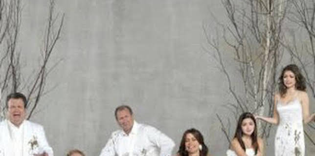 18:43: Modern Family (T2): Ep.4 Extraños en el gimnasio | Comedy Central | 1/16 2026