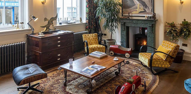 Documental Reformas Extraordinarias De George Clarke