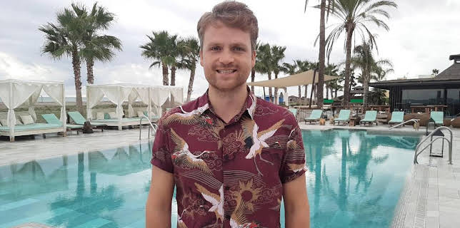 12:40 PM: A Place in the Sun | More 4 | 1/3 2026