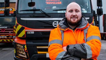 5:00 PM: Trucking Hell (S3 E10) (S3) | Paramount | 7/3 2026
