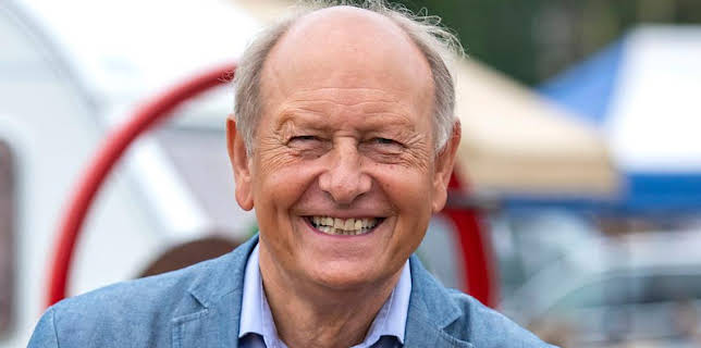 1:10 PM: Bargain Hunt (S62) | BBC Two | 12/26 2025